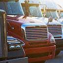 Utilizar lubricantes de alta tecnología permite reducir el consumo de combustible y aumentar la productividad en el negocio de transporte de carga y pasajeros.