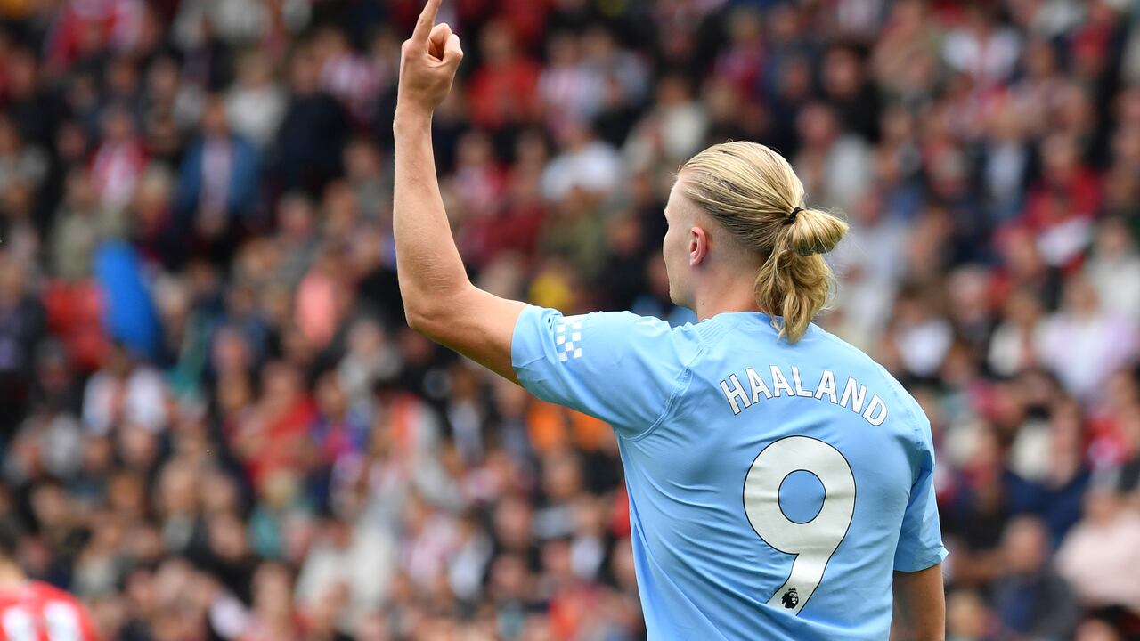 Erling Haaland celebrando el gol con el que abrió el marcador a favor del Manchester City ante el Sheffield United