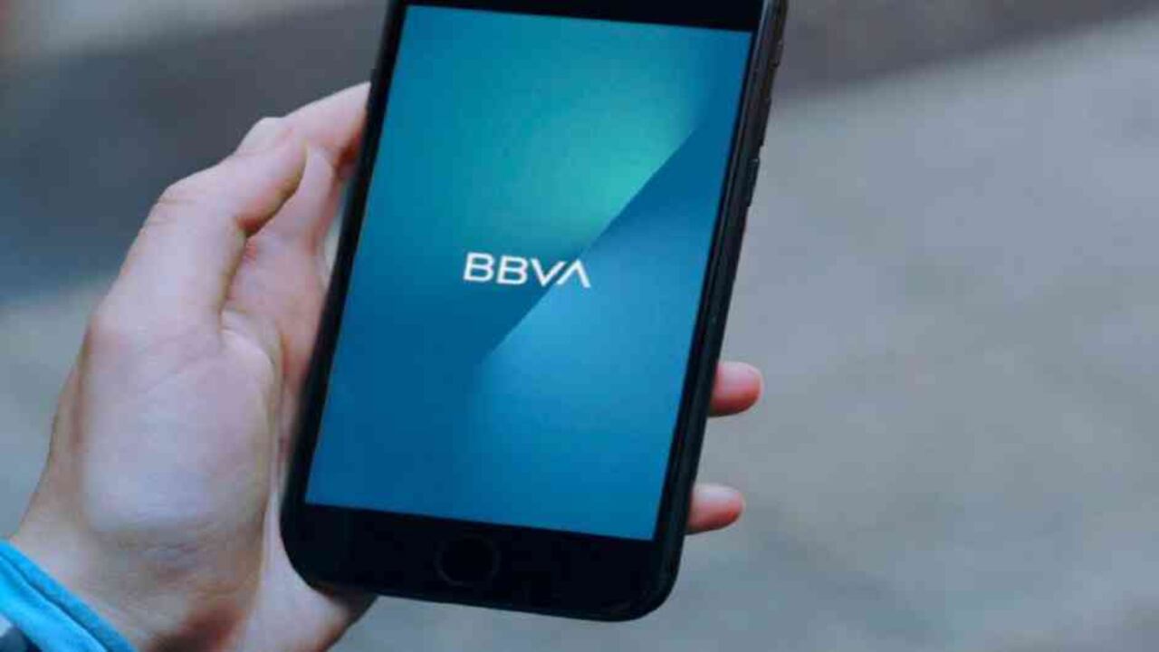 La inversión en Neon se suma a las ya realizadas por BBVA en otras plataformas digitales financieras como Atom Bank en Reino Unido y Solarisbank en Alemania.