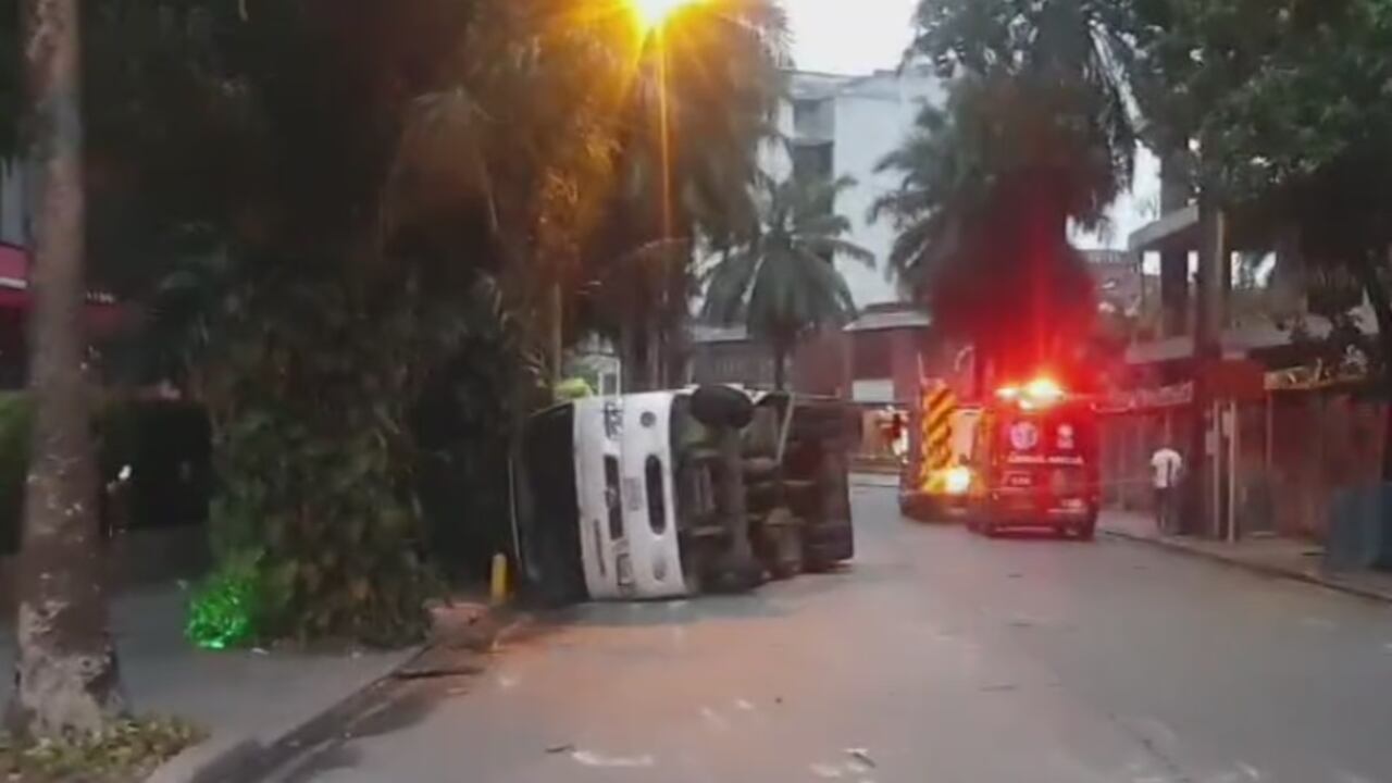 Las autoridades investigan el origen del incidente.