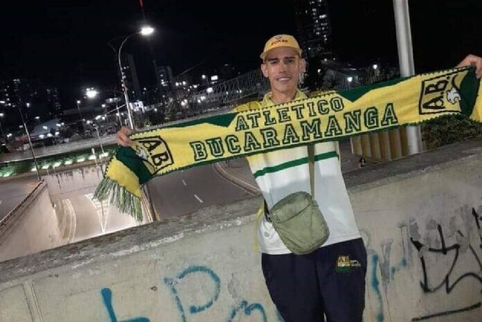 Andrés Torres Cadena, tiene 23 años.