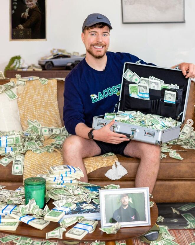 El influenciador ha prometido un premio de 50.000 dólares entre 5 de sus seguidores.