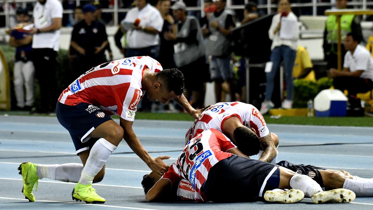 Junior se llevó una mala experiencia con el defensor peruano