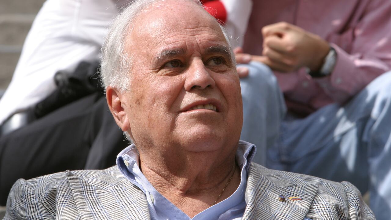 CARLOS ARDILA LULE
BOGOTA, ENERO 25 DEL 2004
FOTO LEON DARIO PELAEZ- SEMANA