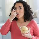 El consumo moderado de helado no provoca sobrepeso.