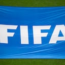 El logotipo de la FIFA en una pancarta antes del partido semifinal de la Copa Mundial de la FIFA Qatar 2022 entre Francia y Marruecos en el estadio Al Bayt el 14 de diciembre de 2022. (Photo by Visionhaus/Getty Images)