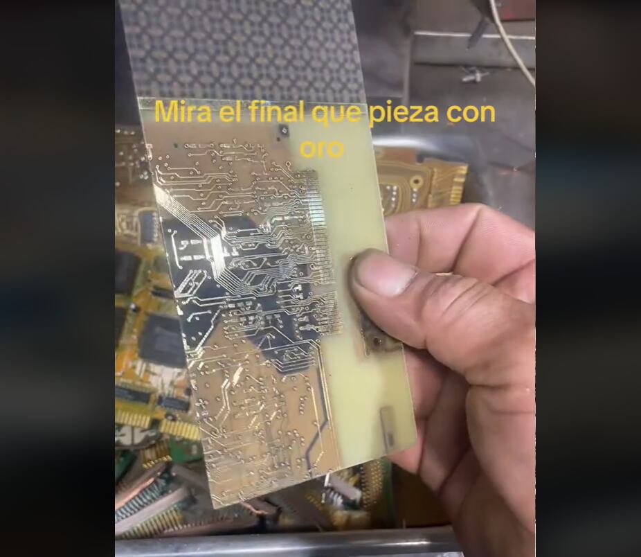 Un nuevo método permite recuperar oro de computadoras en desuso.