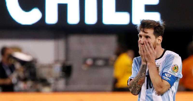 Messi se quedó dos veces con la manos vacías ante Chile en Copa América