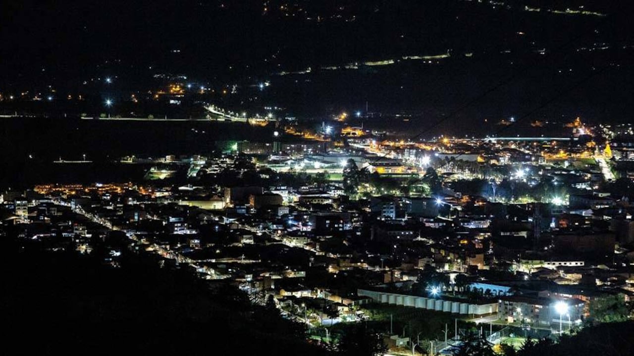 Vista cenital de la entrada al municipio de La Ceja del Tambo, al oriente antioqueño.