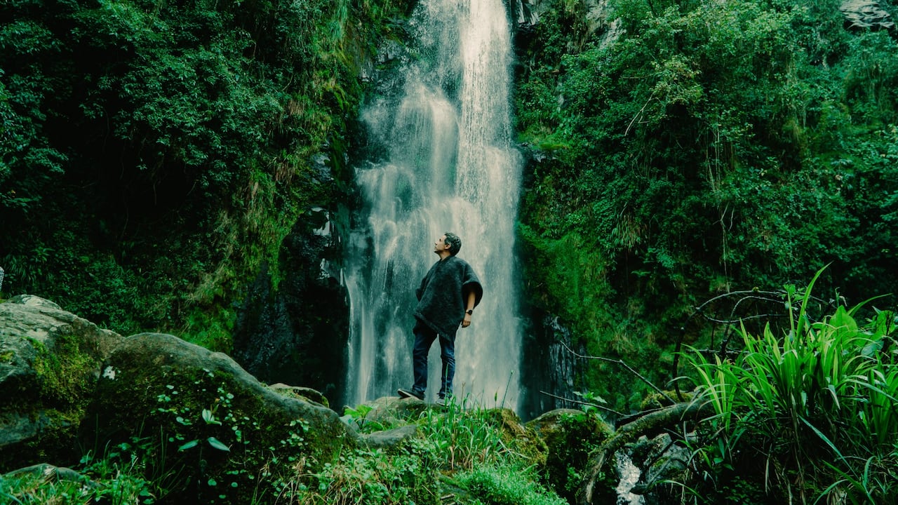 César Sar en la Cascada El Silencio, Tolima.