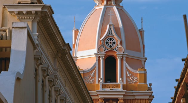 Cartagena, Cali, Pereira, Armenia, Bucaramanga, Santa Marta y el resto de ciudades del país, también tiene una importante oferta para sus visitantes.