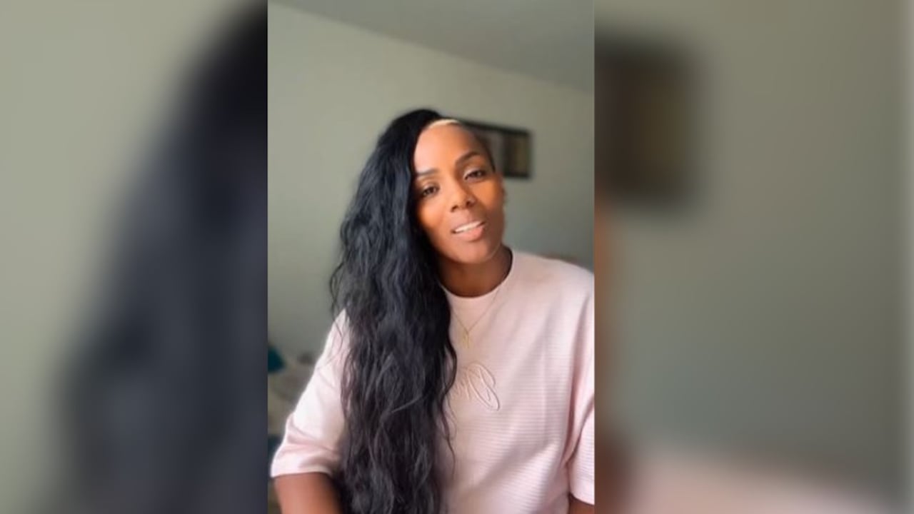 La artista caleña, Kary Sol, denunció maltrato y discriminación en una tienda Berskha al norte de Bogotá