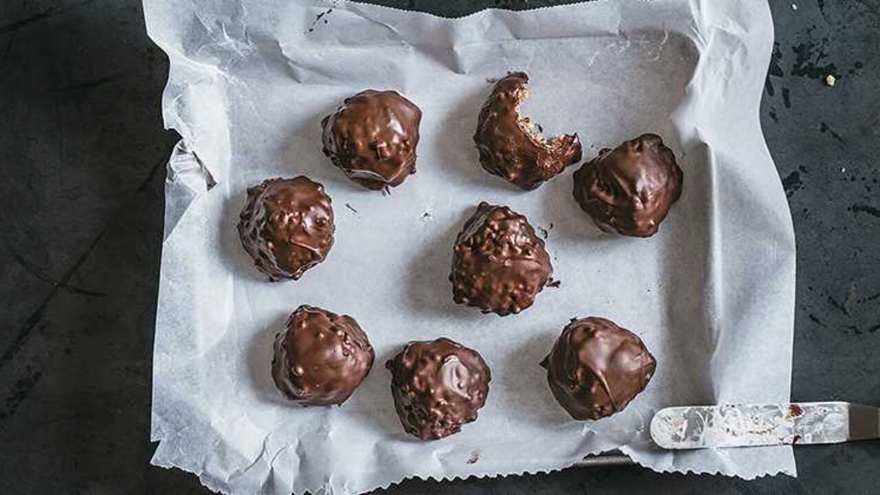 Bombones de quinua y chocolate
