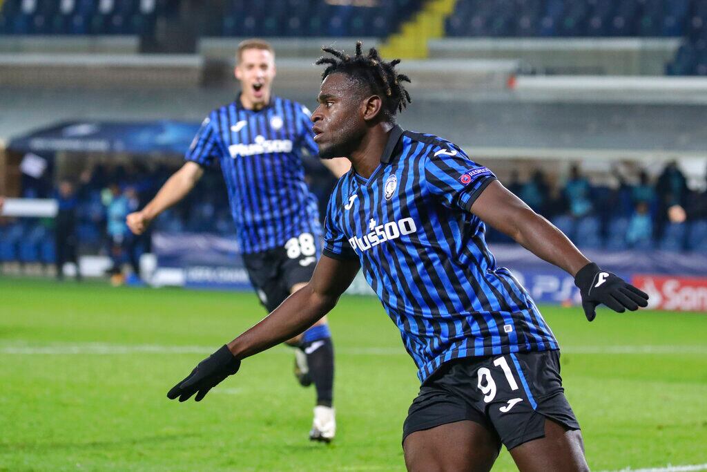 Duván Zapata fue nominado a mejor jugador y gol de la semana en la Champions League