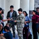 Migrantes festejan en México fallo en EEUU que acaba con política migratoria restrictiva (Foto: CHANDAN KHANNA / AFP)