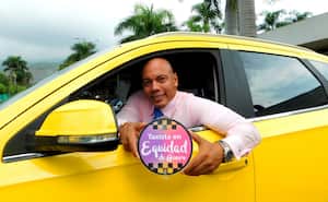 El 27 de abril aliados conductores y conductoras afiliados Taxis Libres Cali se graduarán en temáticas como servicio empresarial, inglés, servicio al cliente y equidad de género.