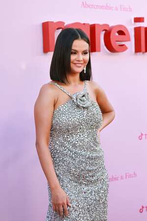 Selena Gomez asiste al beneficio inaugural del Fondo de Impacto Raro que apoya la salud mental de los jóvenes, organizado por Selena Gomez en Nya Studios el 4 de octubre de 2023 en Los Ángeles, California. (Foto de Matt Winkelmeyer/FilmMagic)