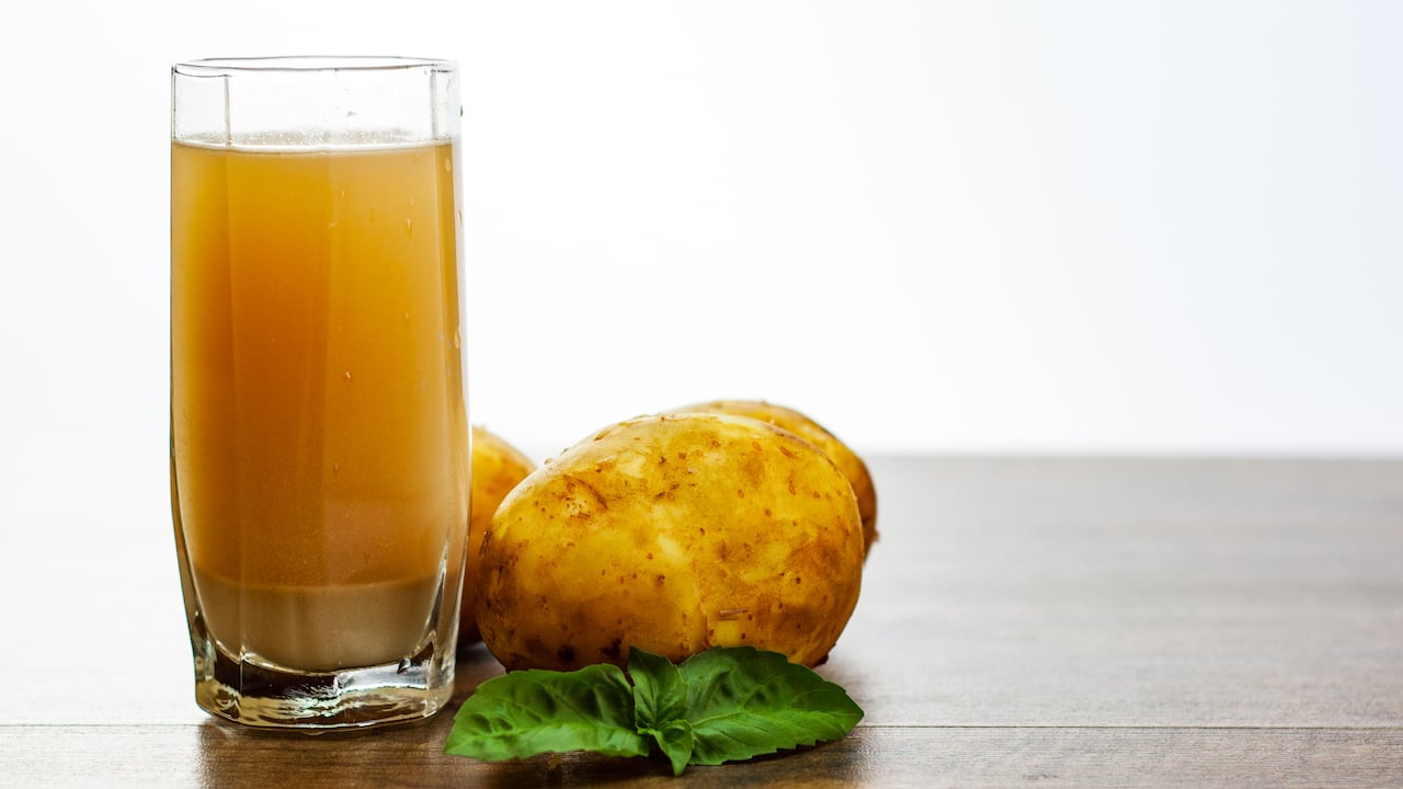 Conozca los múltiples beneficios del jugo de papa.