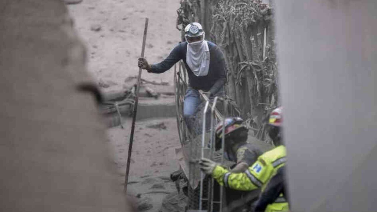 Las labores de búsqueda se han llevado en condiciones de riesgo.