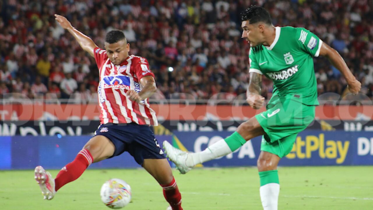 Junior en el Metropolitano de Barranquilla recibiendo a Atlético Nacional
