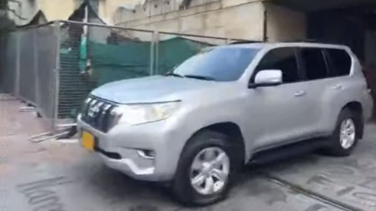 Salen magistrados del Palacio.