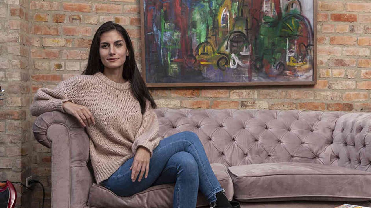 "Una noche, al llegar a mi apartamento, no me pude bajar del carro y me quedé ahí, llorando durante horas, sin entender qué me pasaba", Juliana Robledo.