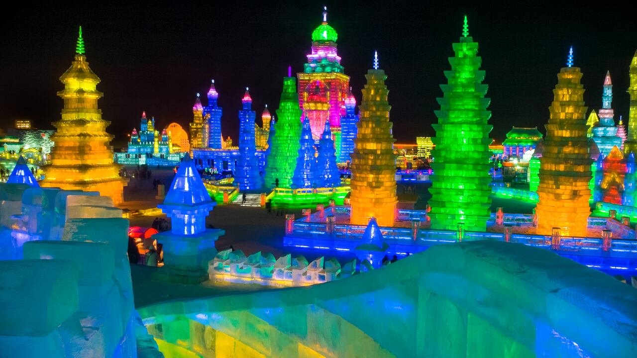 El Parque Mundial del Hielo y la Nieve de Harbin, considerado el parque temático de hielo y nieve más grande del mundo.