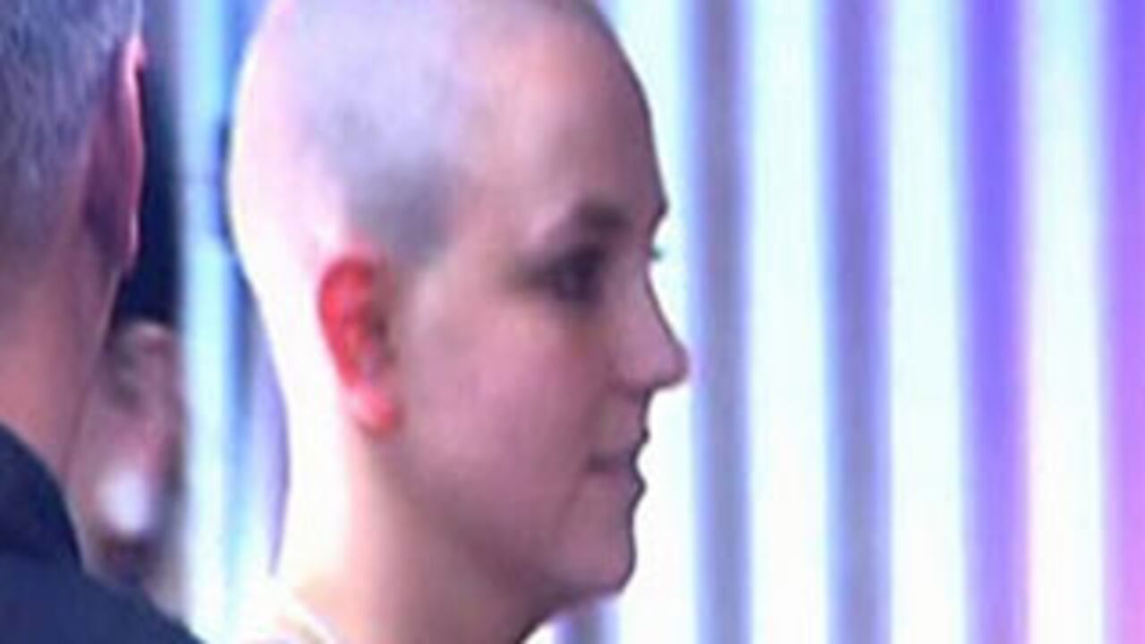 Cuando Britney Spears se rapó en frente de los ‘paparazzi’, se pensó que había tocado fondo. Más tarde, perdió su oportunidad de recuperar su imagen en los premios MTV. Su presentación resultó decepcionante