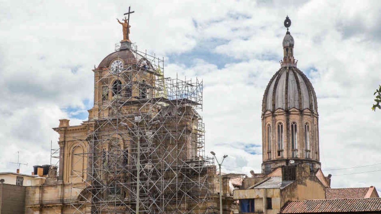 Restauración de la iglesia del Voto Nacional.