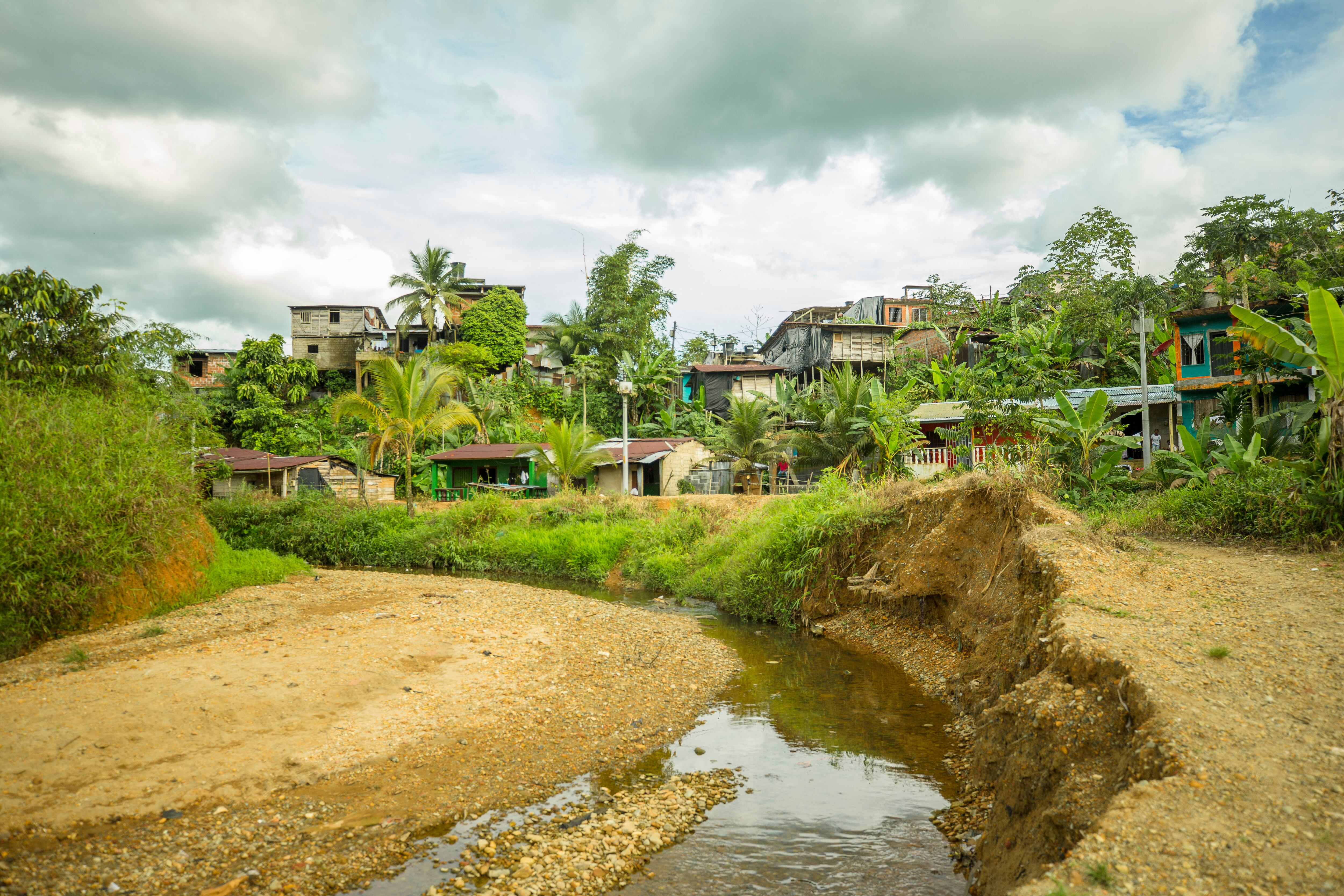 Chocó es uno de los departamentos que más agua aporta a la red hídrica nacional y el único con costas bañadas por los dos océanos.
