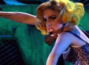 Lady Gaga, con tan solo 24 años, es una de las artistas pop más populares de todos los tiempos. Sus ventas llegaron este año a los 13 millones de discos y 51 millones de sencillos.