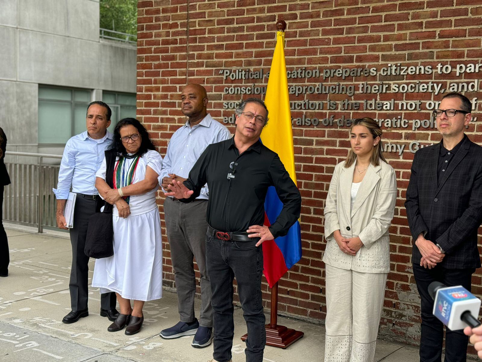 Petro declara el lunes 15 de julio de 2024 día cívico en Colombia.