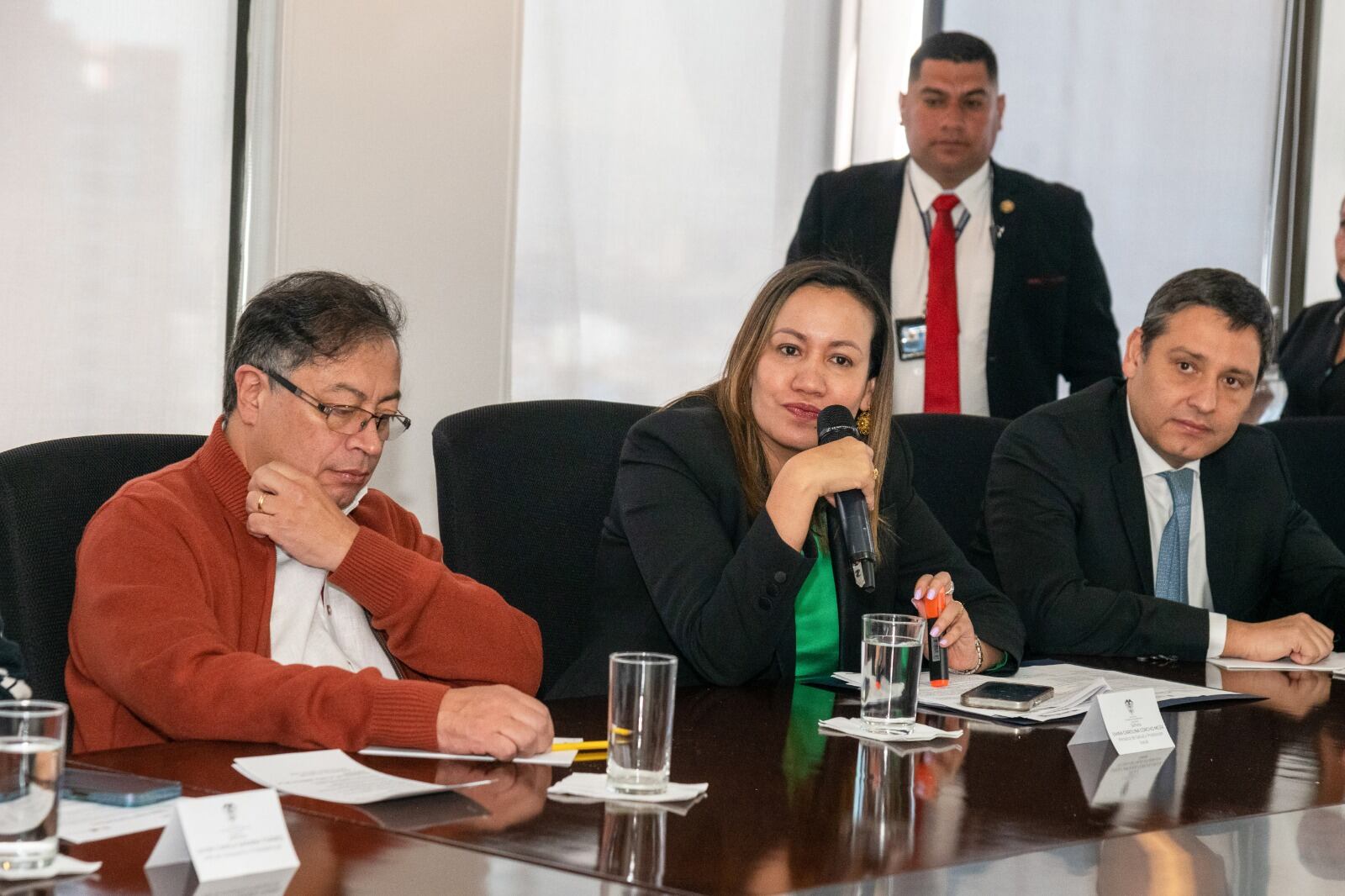 Presidente Gustavo Petro y la ministra de Salud Carolina Corcho