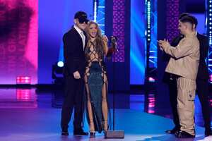 Shakira y Bizarrap ganaron Canción del año en los Latin Grammy (Photo by Kevin Winter/Getty Images for Latin Recording Academy)