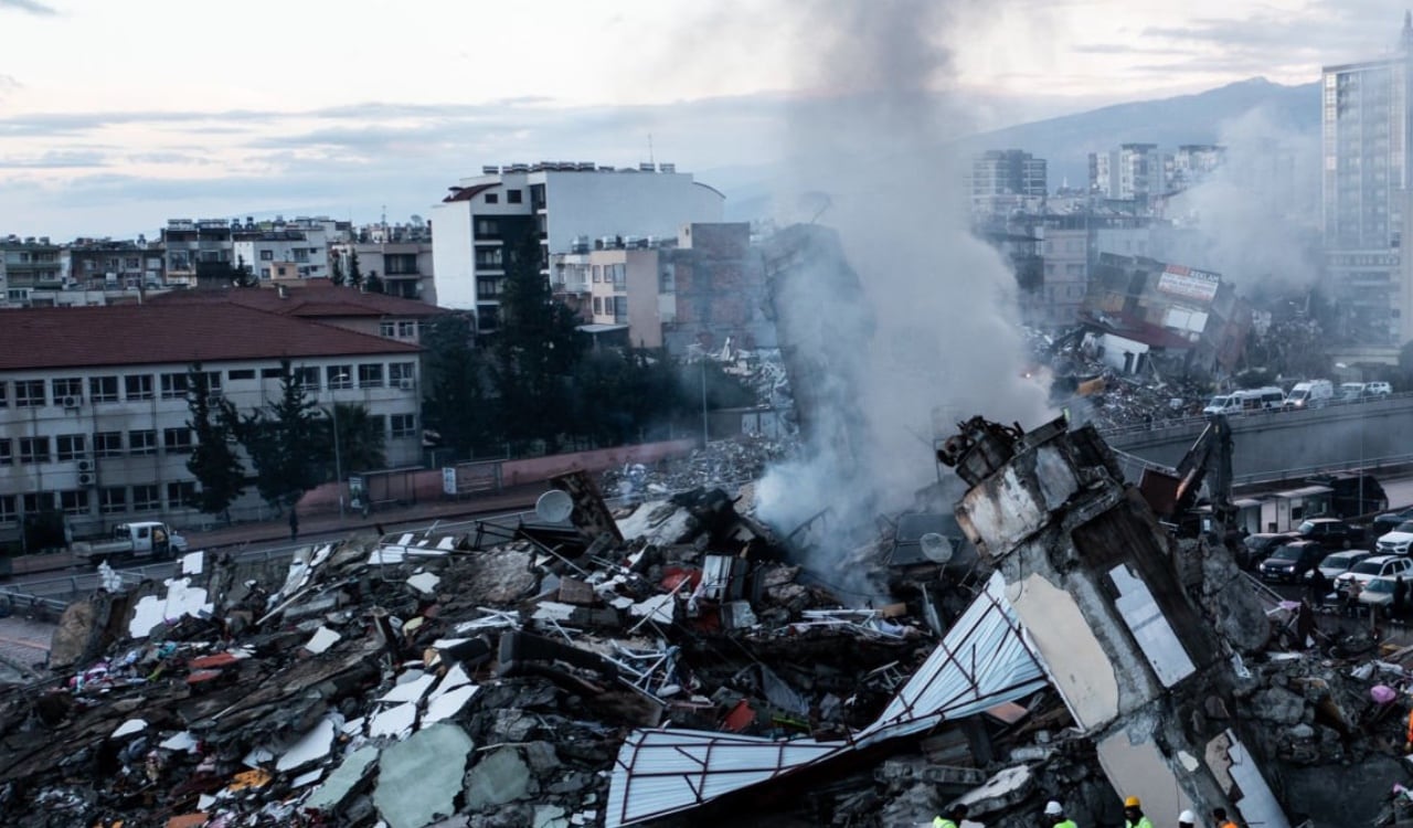 Los daños en infraestructura en los dos países ha dejado varios damnificados