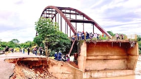 Tres puentes cayeron en Arauca producto de las inundaciones.