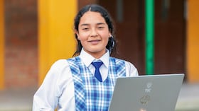 A la fecha, más de 88.000 colombianos han sido formados en IA, sentando las bases de un país más innovador, competitivo y preparado para los desafíos de la economía digital.