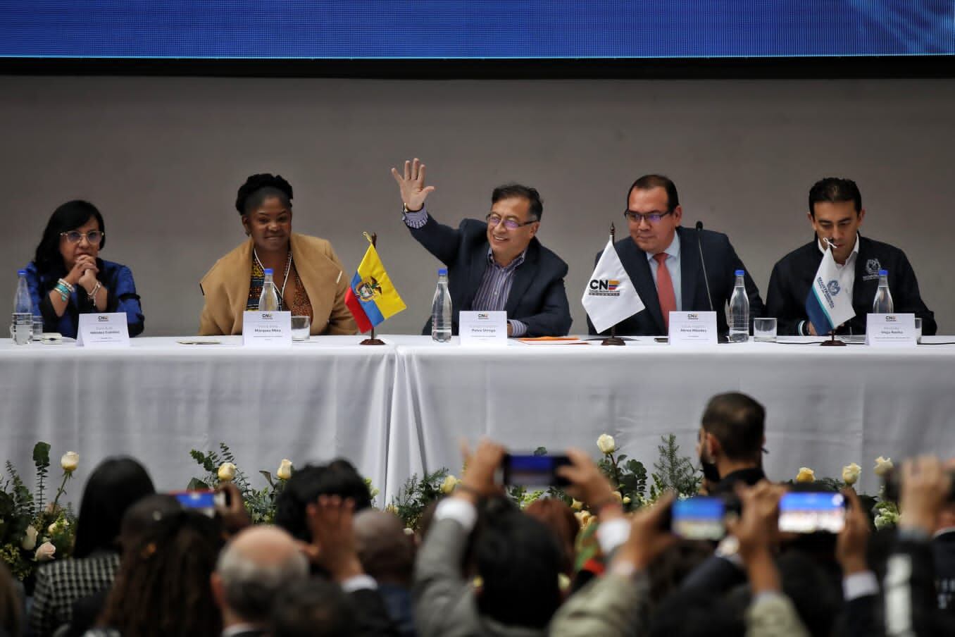 Entrega de credenciales al Presidente Electo Gustavo Petro y Vicepresidenta Francia Marquez