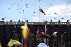 Marcha de la mayoría en contra del Gobierno del Presidente Gustavo Petro
Bogotá