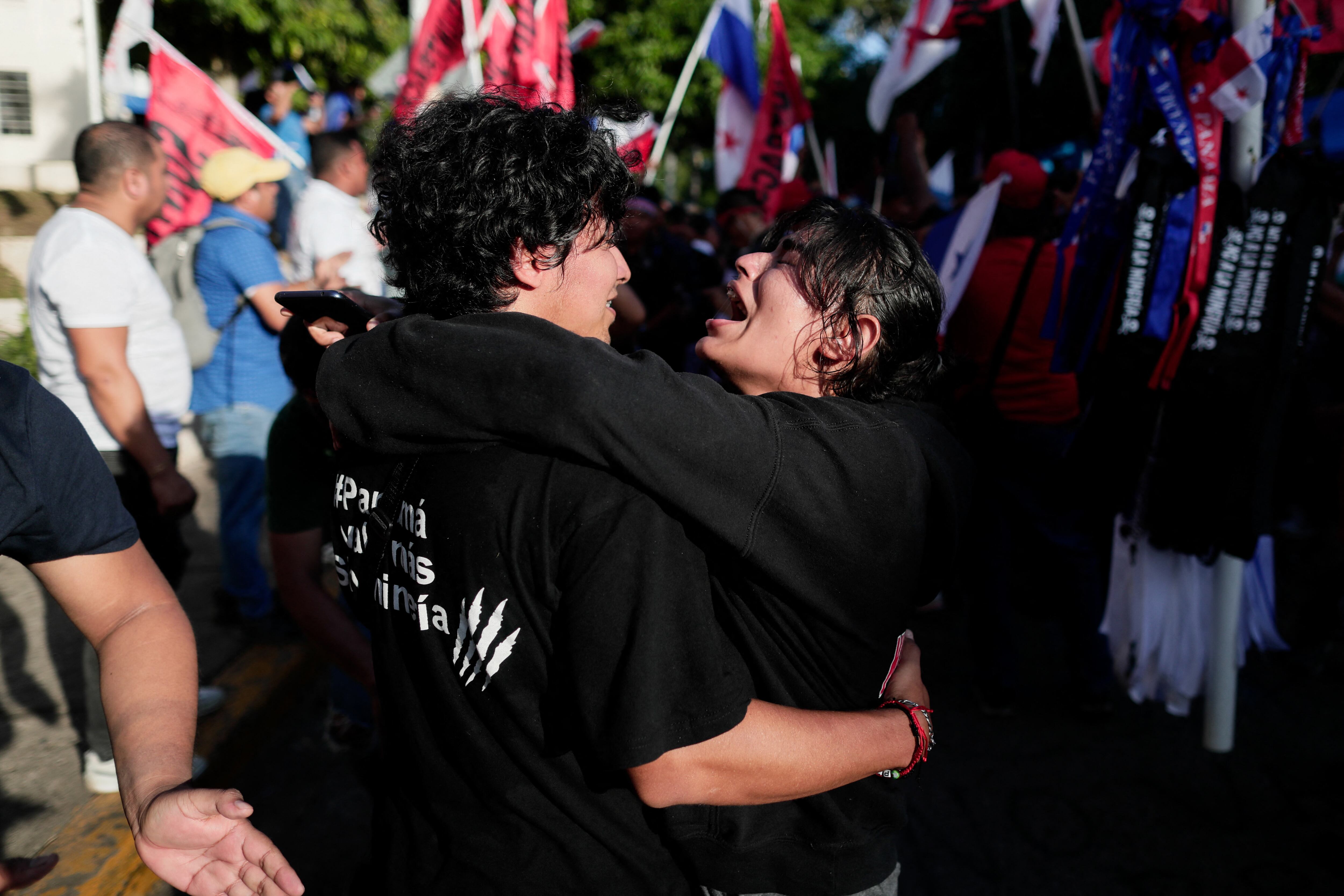 Corte Suprema de Panamá declara "inconstitucional" contrato de mina que desató protestas