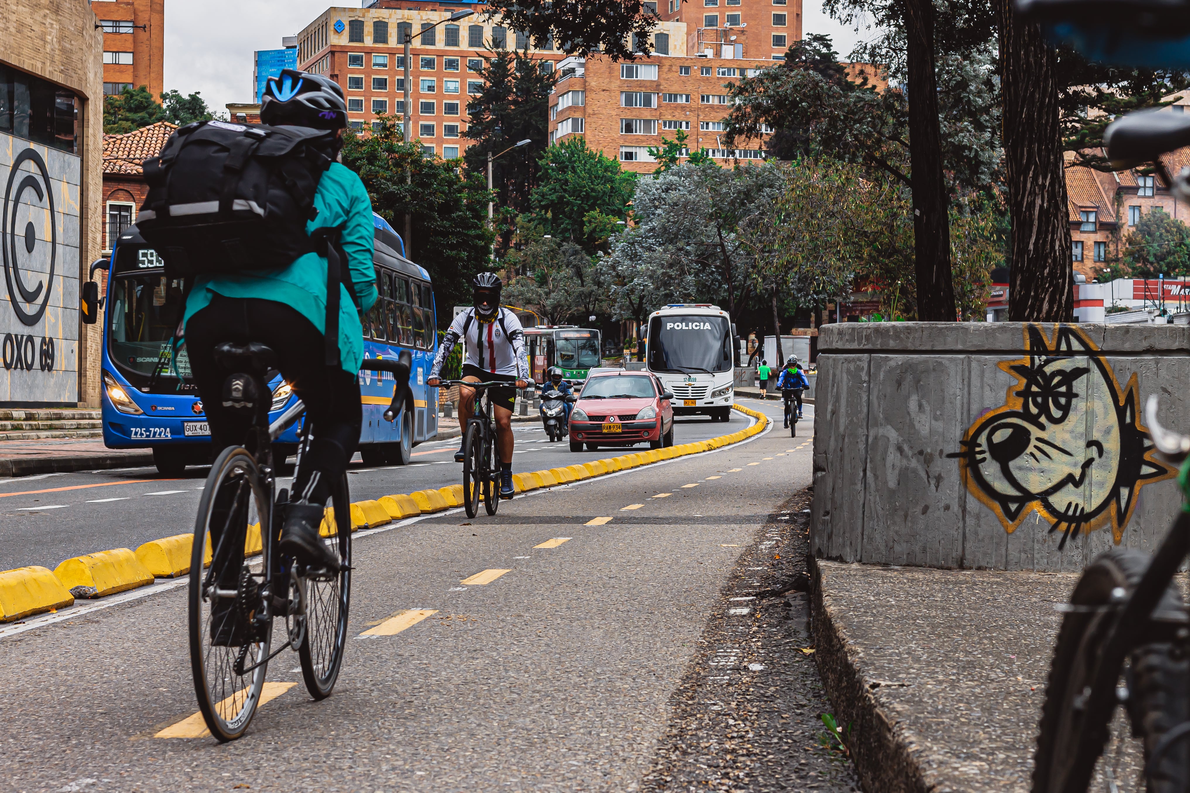 Las autoridades buscan definir con mayor claridad qué vehículos eléctricos pueden circular por las ciclorrutas del país.