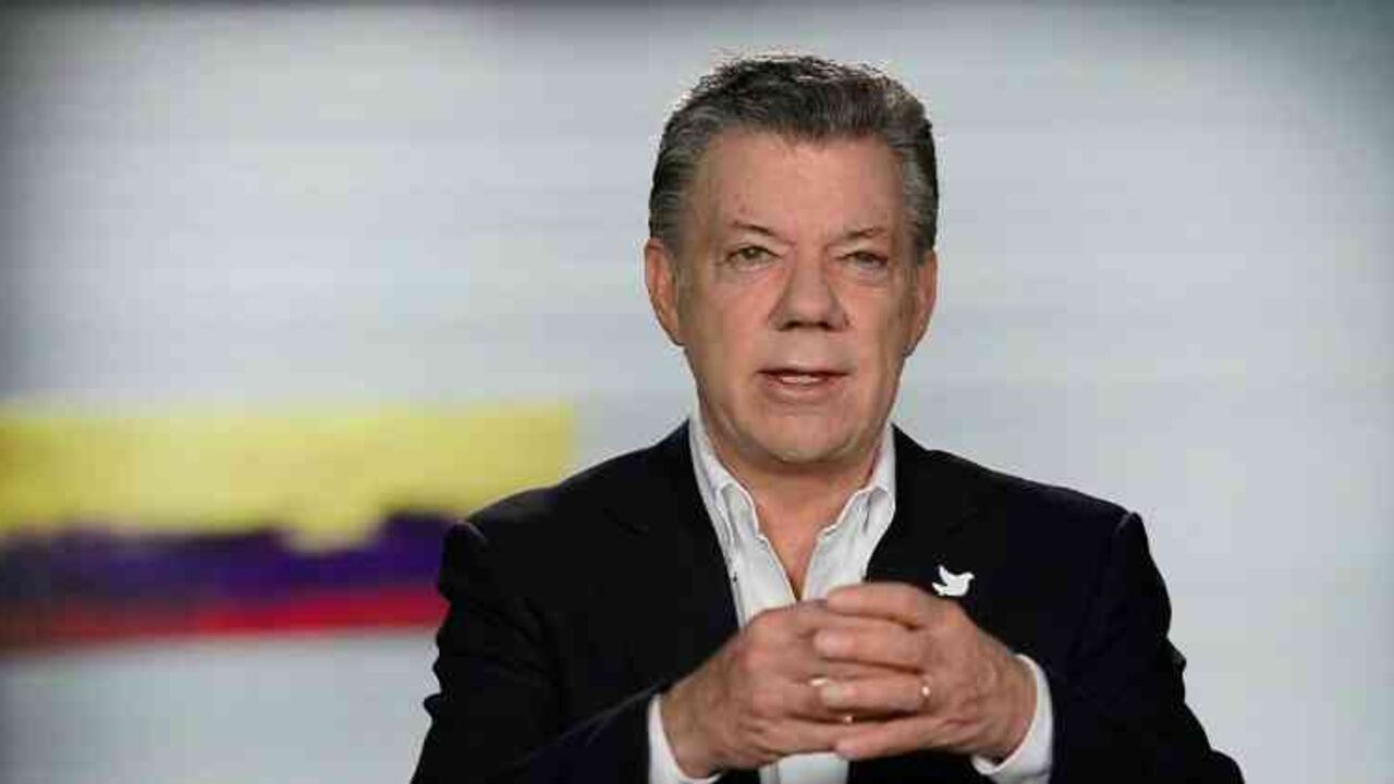 Juan Manuel Santos anunció a Juan Camilo Restrepo como jefe del equipo negociador con el ELN