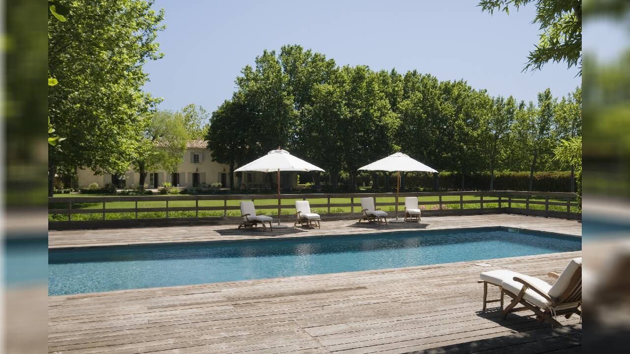 La estadounidense acusó a una familia latina de hace mucho 'ruido'.