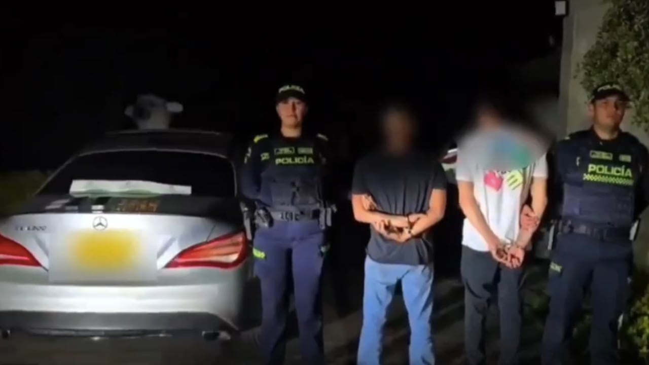 La captura de los dos presuntos delincuentes en Suba.
