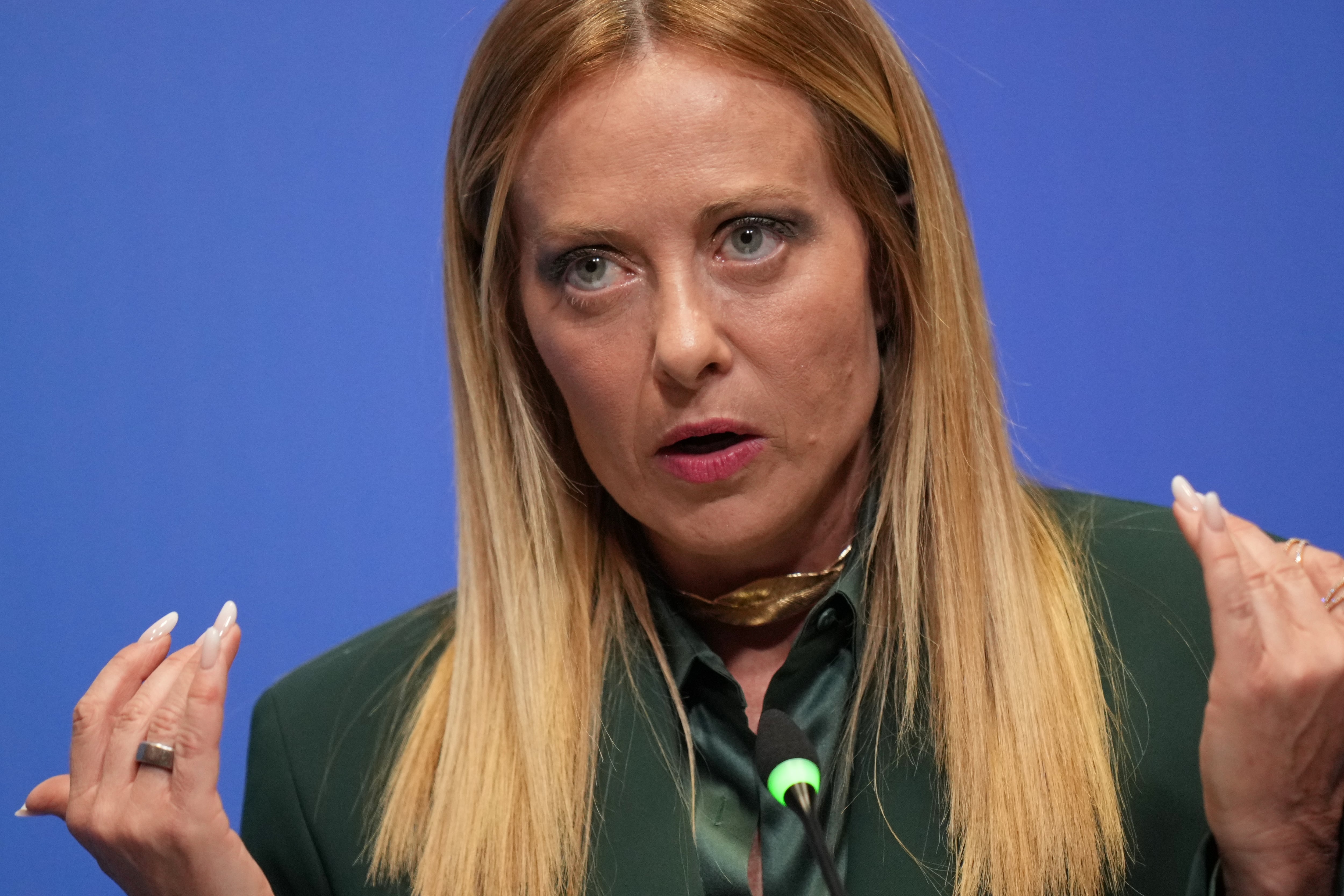 La primera ministra de Italia, Giorgia Meloni, habla durante una conferencia de prensa en la cumbre de la OTAN en Ankara, Turquía, el miércoles 8 de julio de 2026. (Foto AP/Francisco Seco)