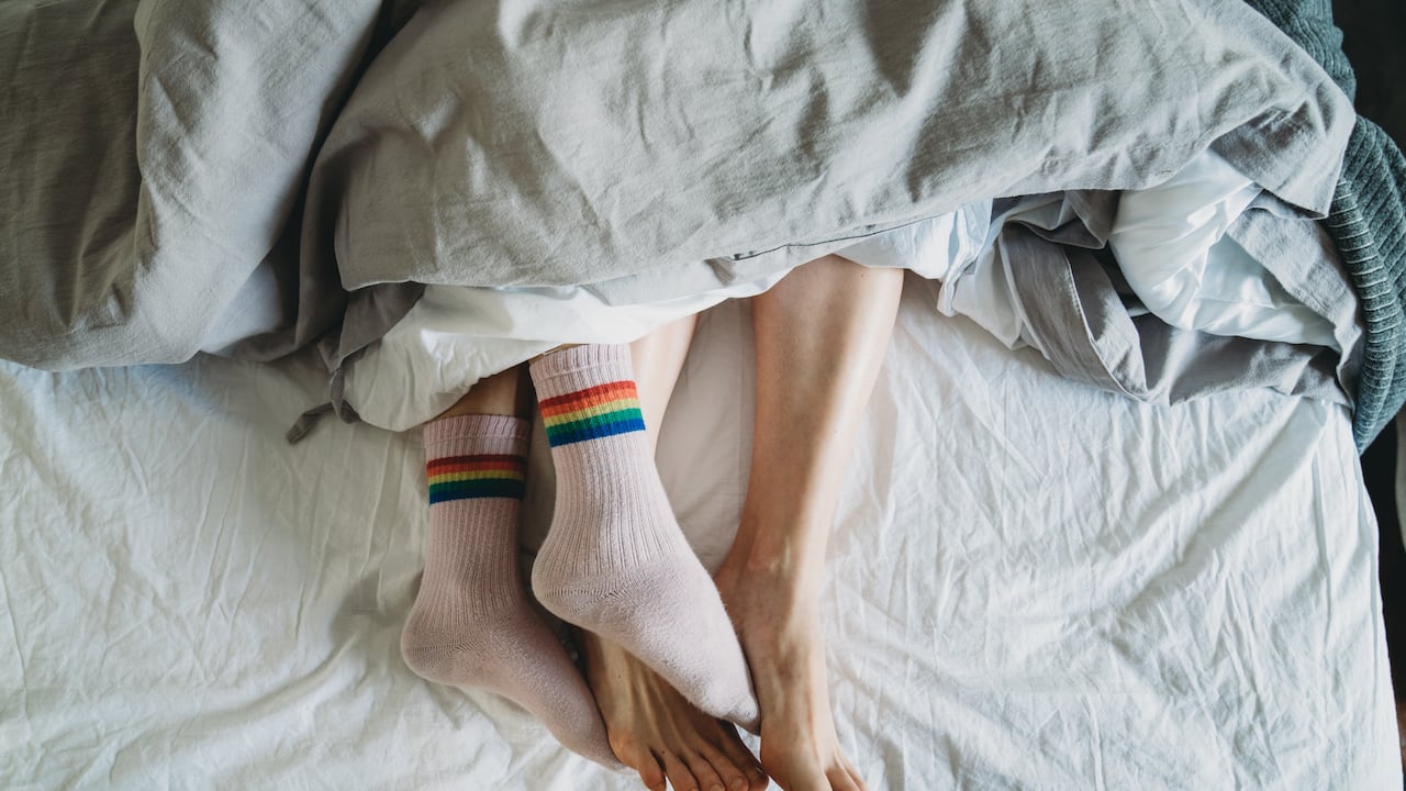 Las medias funcionan como una “barrera emocional subconsciente”.