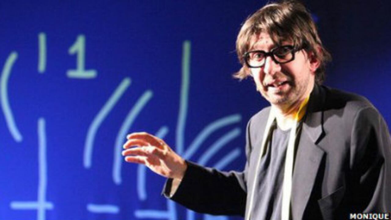 El actor y físico Andrea Brunello lleva la mecánica cuántica a escena