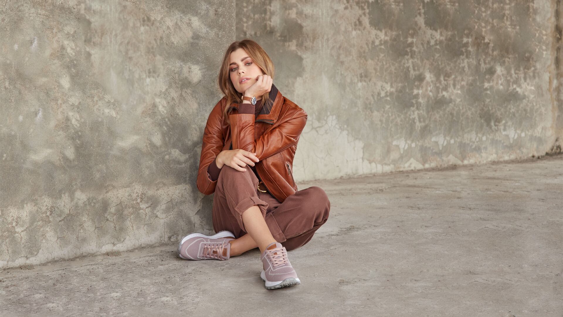 La pandemia también ha influido en las nuevas tendencias de la moda. En el caso de la industria del calzado, se impuso el uso de zapatos más cómodos.