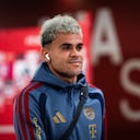 MUNICH, GERMANY - AUGUST 28: Luis Diaz of FC Bayern Muenchen arrives at the stadium prior to the Bundesliga 2026/27 match between FC Bayern München and VfB Stuttgart at Allianz Arena on August 28, 2026 in Munich, Germany. (Photo by F. Noever/FC Bayern via Getty Images)