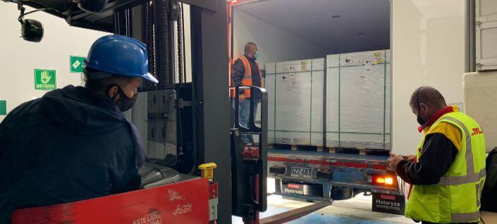 Colombia recibió nuevo lote de 2.1 millones de dosis de Sinovac
Esta entrega hace parte de un primer envío, de tres que se realizaran antes de que se acabe el 2021 por parte de Sinovac